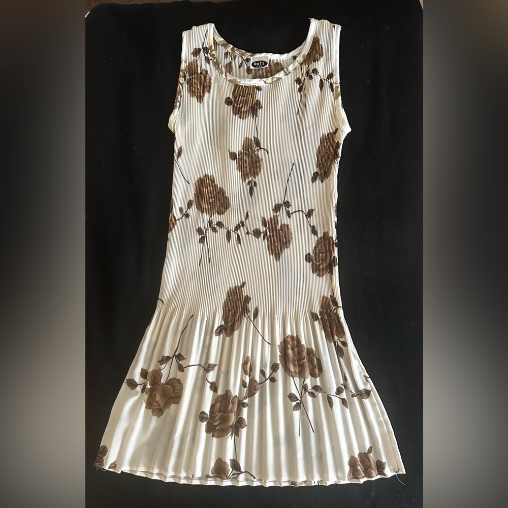 Floral Pleated Dress